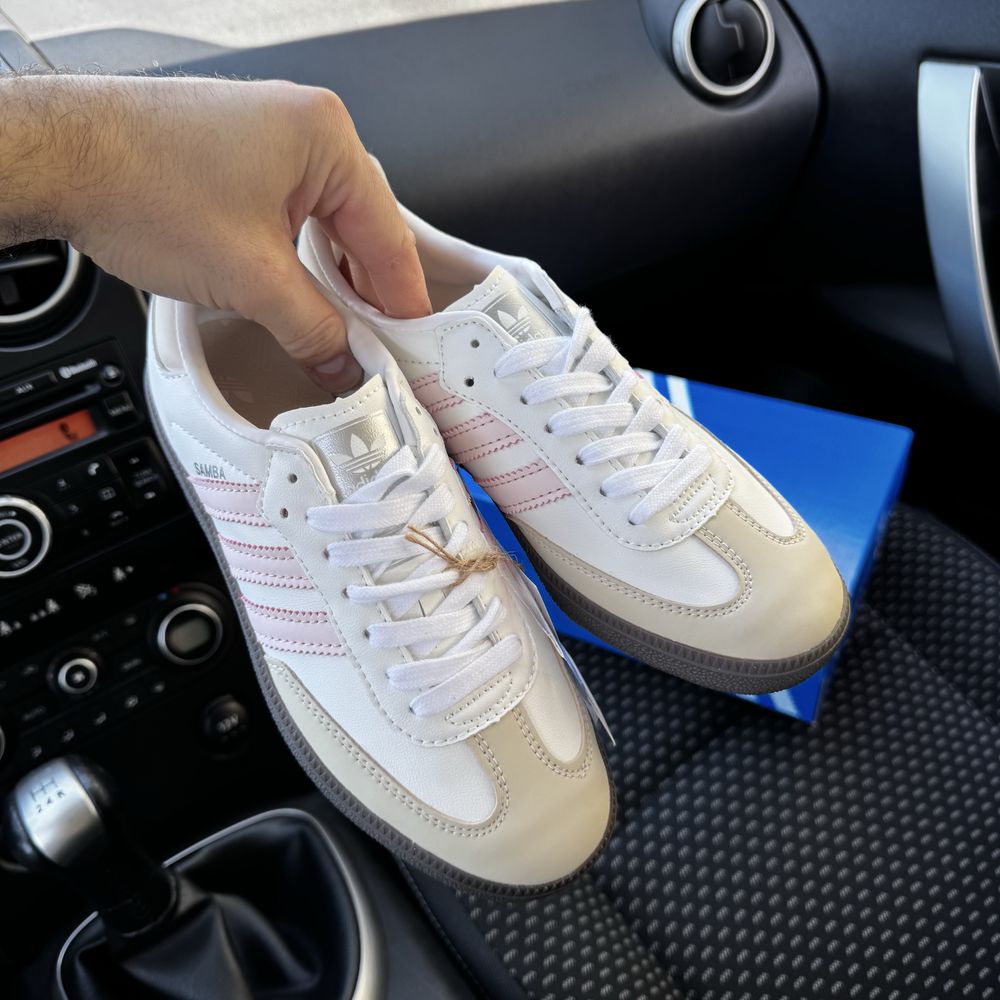 Жіночі кросівки адідас самба білі Adidas Samba white pink