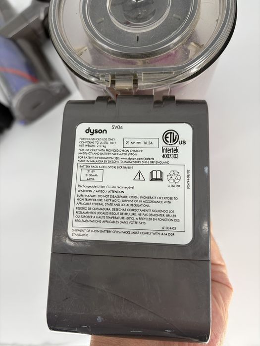 Магазин!! пилосос Dyson SV04 V6, б/у