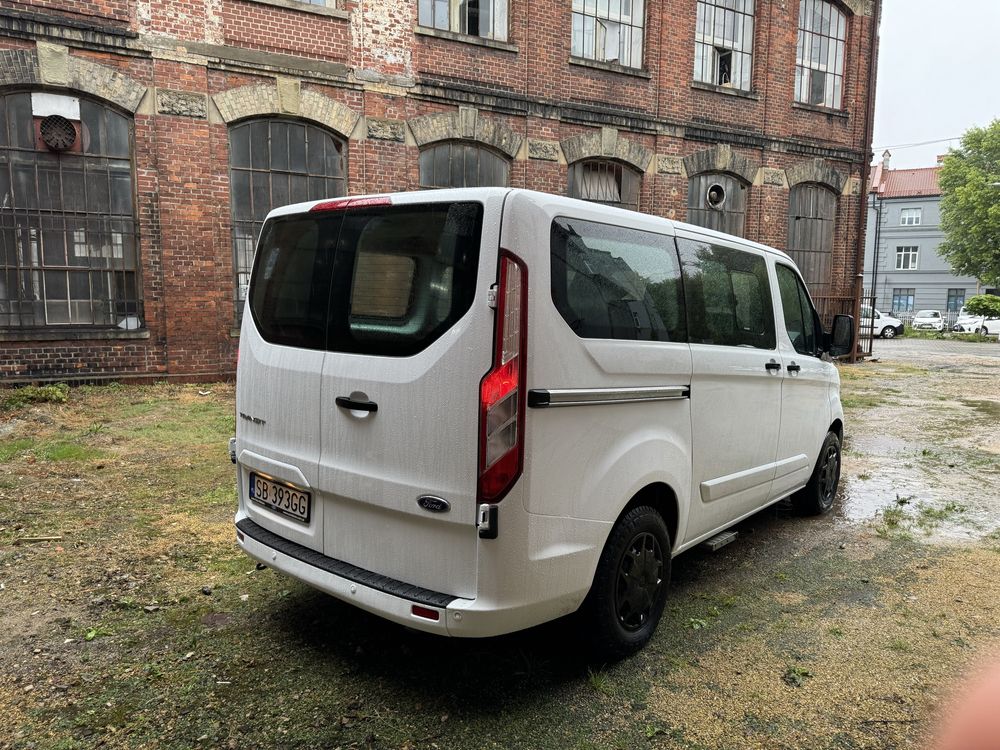 Bus wynajem wypozyczenie Transit Custom 9 osobowy f.vat 23%