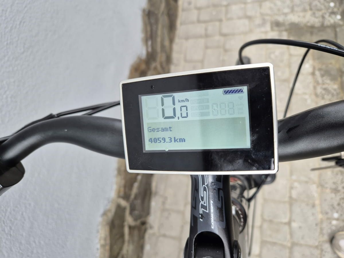 Електровелосипед дамка бу з Європи алюмінієвий гідравліка Raleigh 26 A
