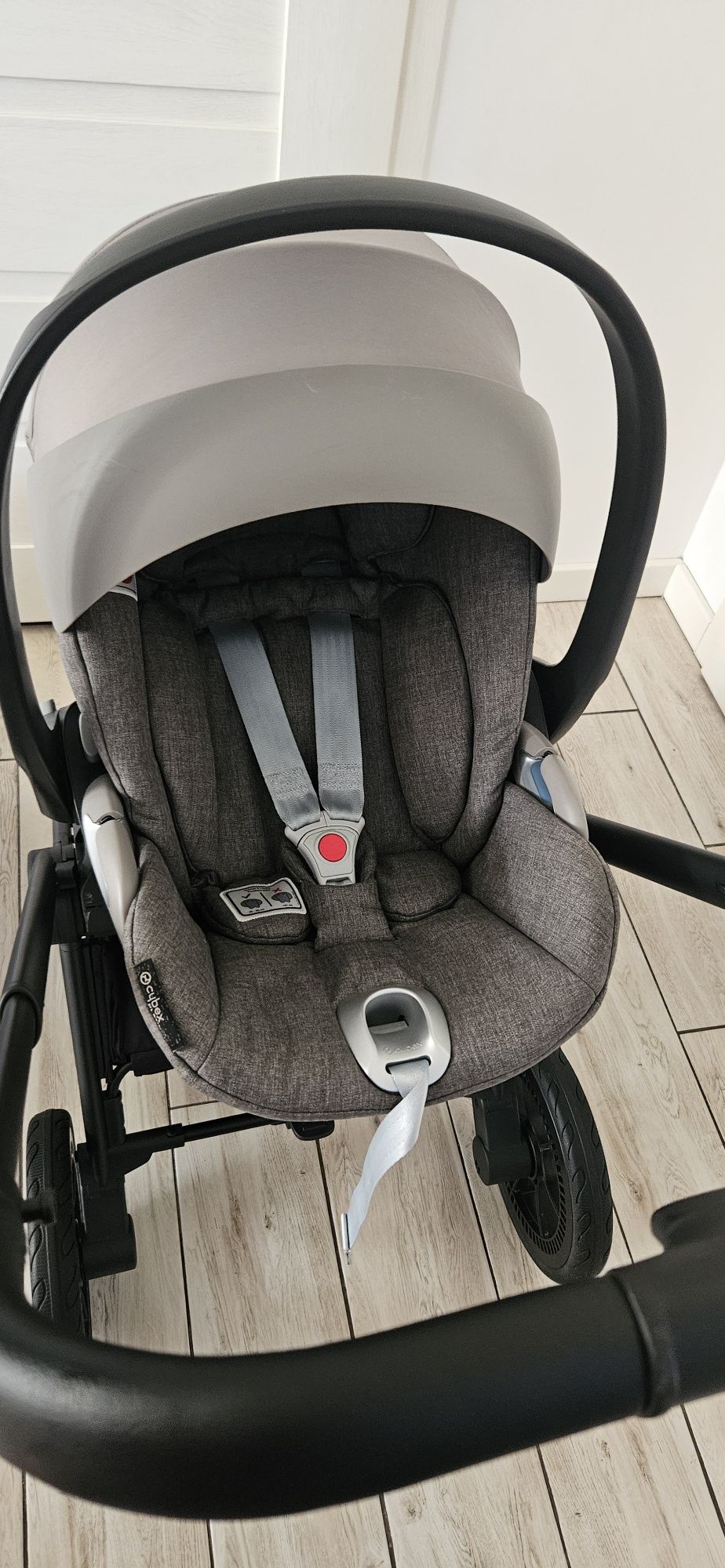 Wózek Muuvo Quick 3.0 w zestawie 2w1 lub 4w1 z Cybex I bazą obrotową