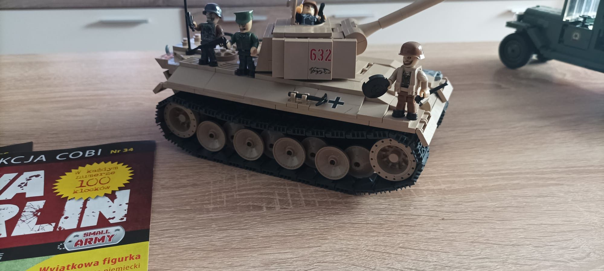 Panzer V pantherAusf.G czołg  z klocków Cobi serii bitwa o Berlin