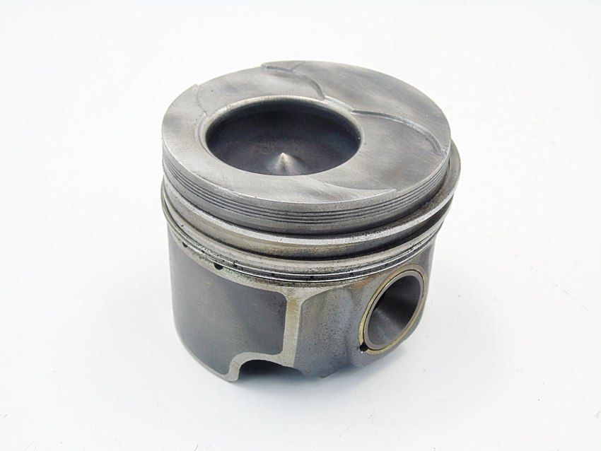 Tłok 7643D 1-2 Cyl 1.2 Tdi Audi A2 Lupo Ayz Any