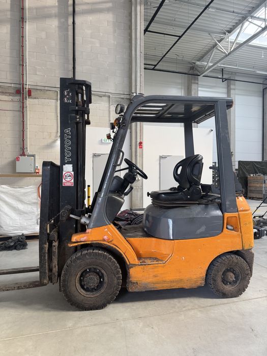 Wózek widłowy Toyota 7FGF15 , 7FGF18, gazowy