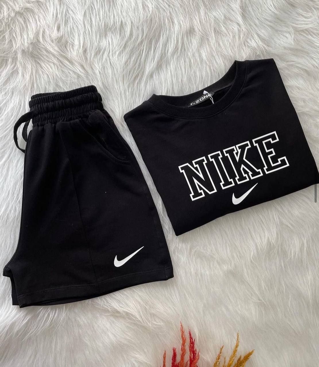 АКЦІЯ!!! Жіночий костюм футболка та шорти найк Nike