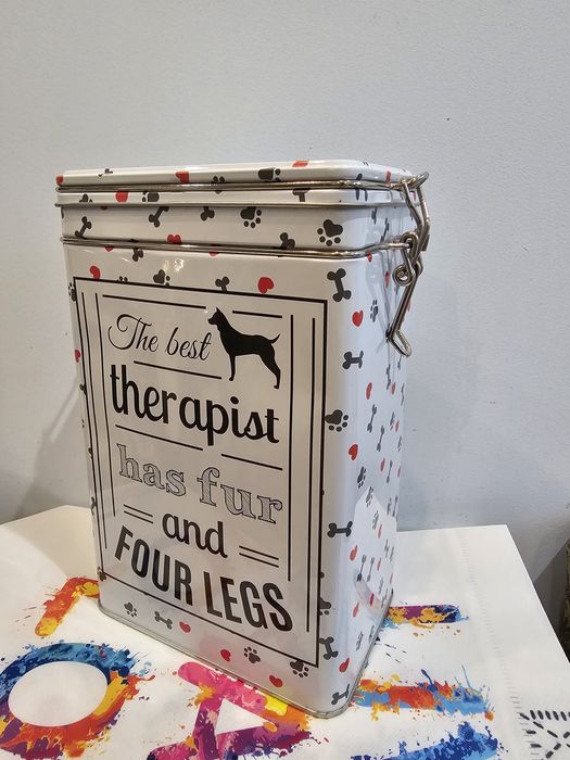 Puszka na karmę lub przysmaki