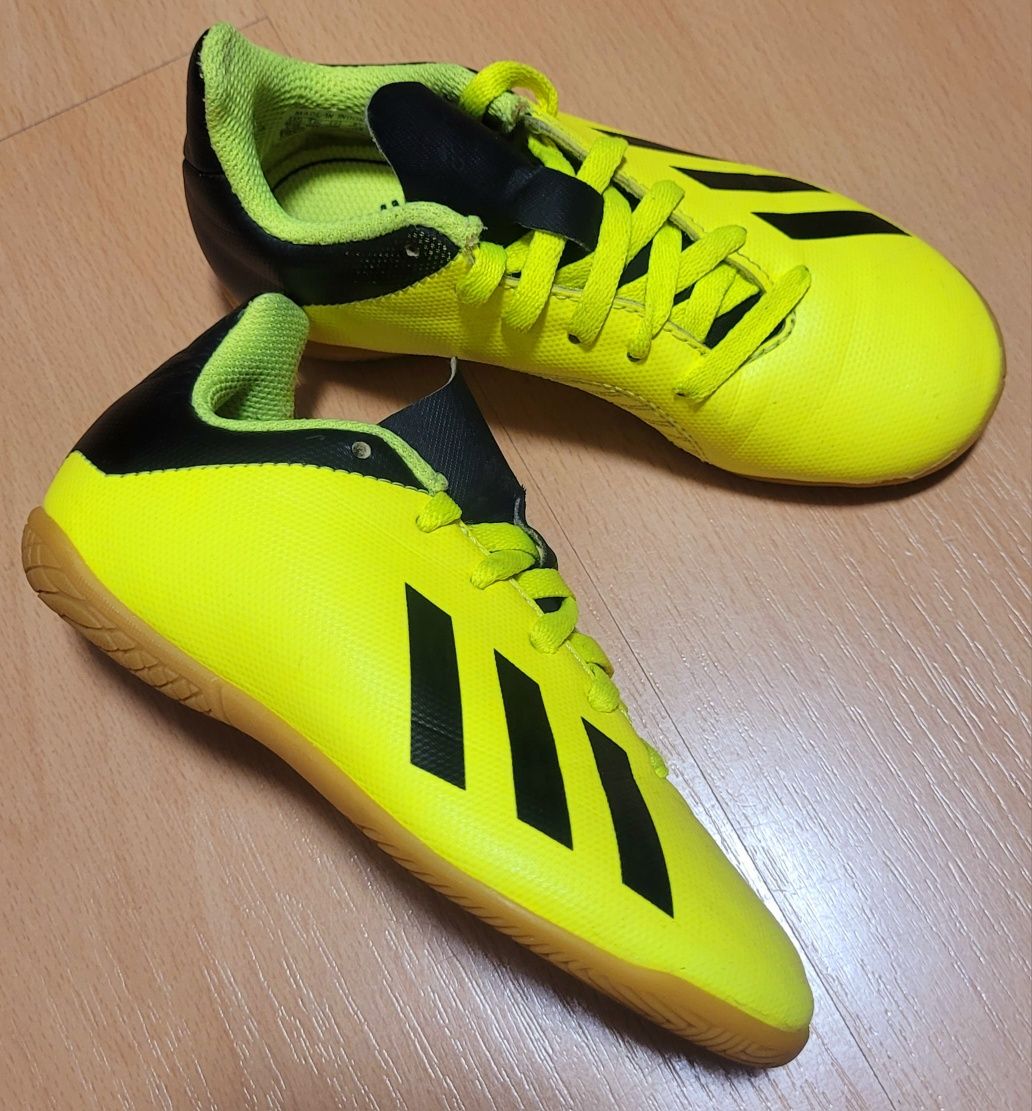 Buty piłkarskie, halówki Adidas X r. 28
