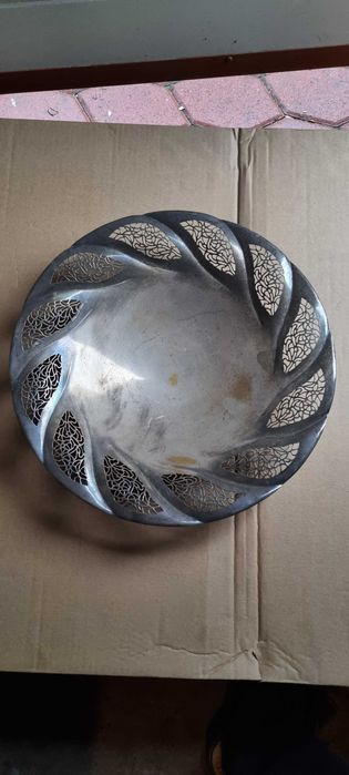 Talerz metalowy stylowy