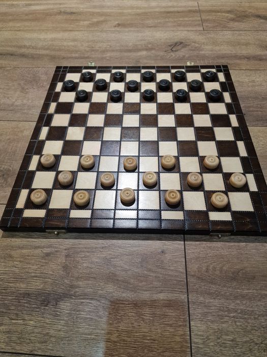 Warcaby drewniane grabowe 100 polowe. Kaseta 40.