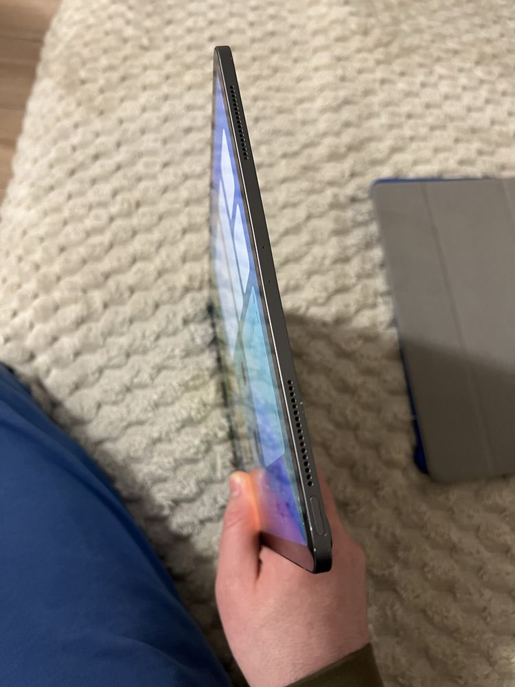 Ipad 12,9 pro space 5 generacji m1  256 gb wifi ideał