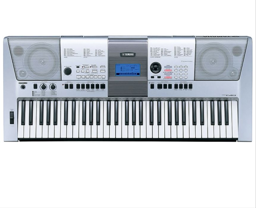 Сінтезатор Yamaha PSR-E413.