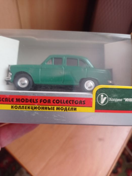 Москвич 1/43 новый403.