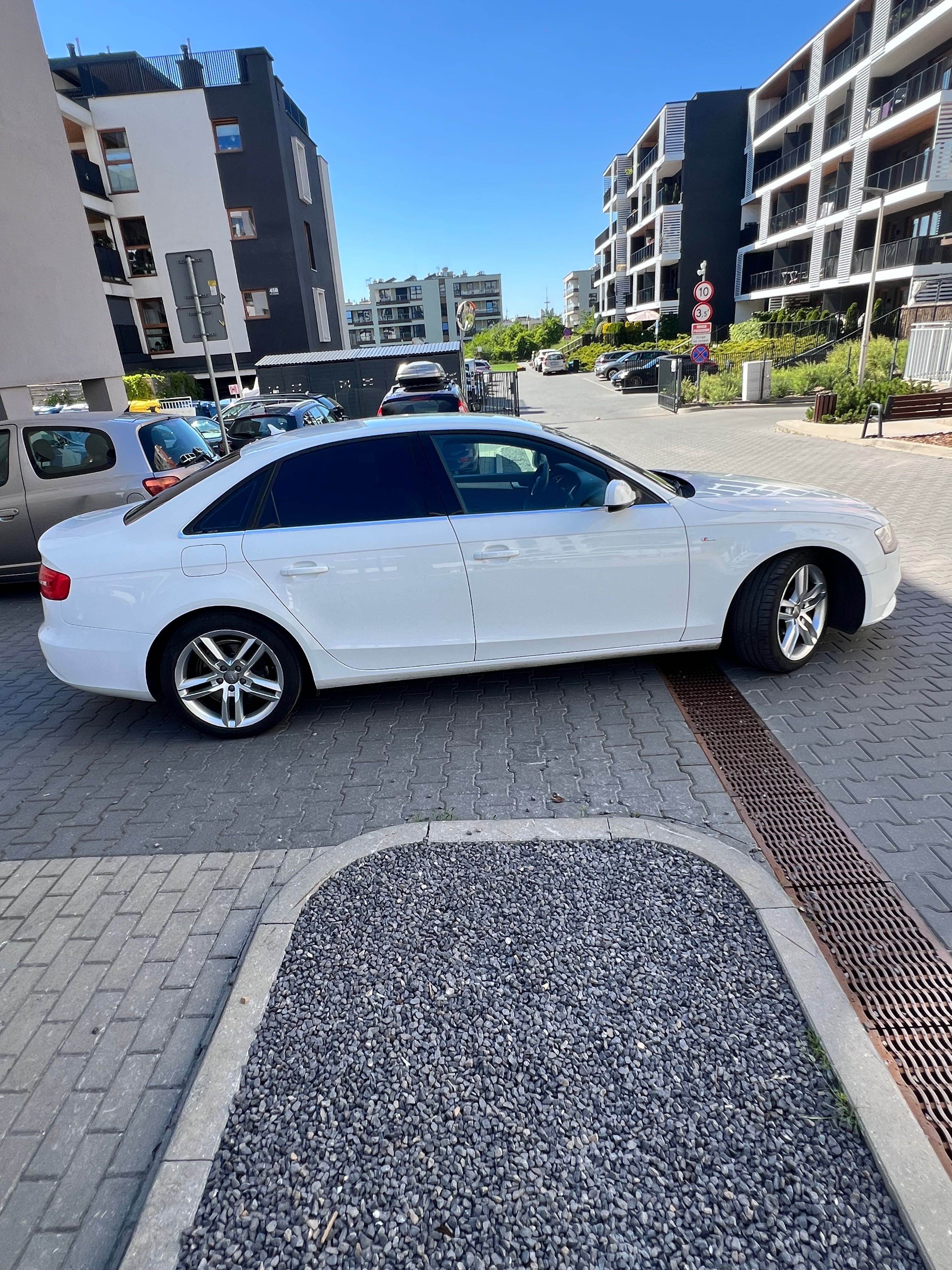 Audi A4 B8_2.0TDI_Sline_LIFT_12/13_PerfekcyjnyStan_Bezwypadek_Serwis