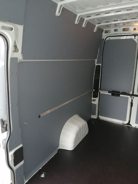 Peugeot Boxer L4H3 Lekka zabudowa wnętrza busa z tworzywa PCV