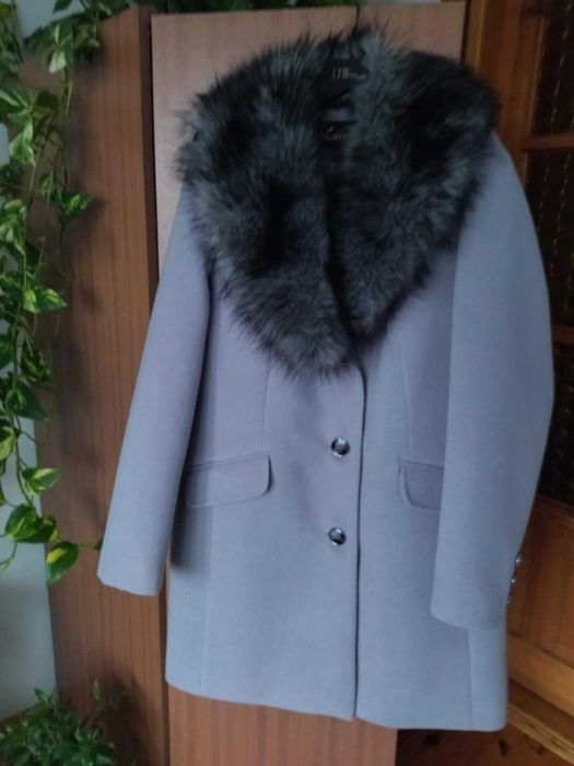 nowy płaszcz r.XL, 40% wełna