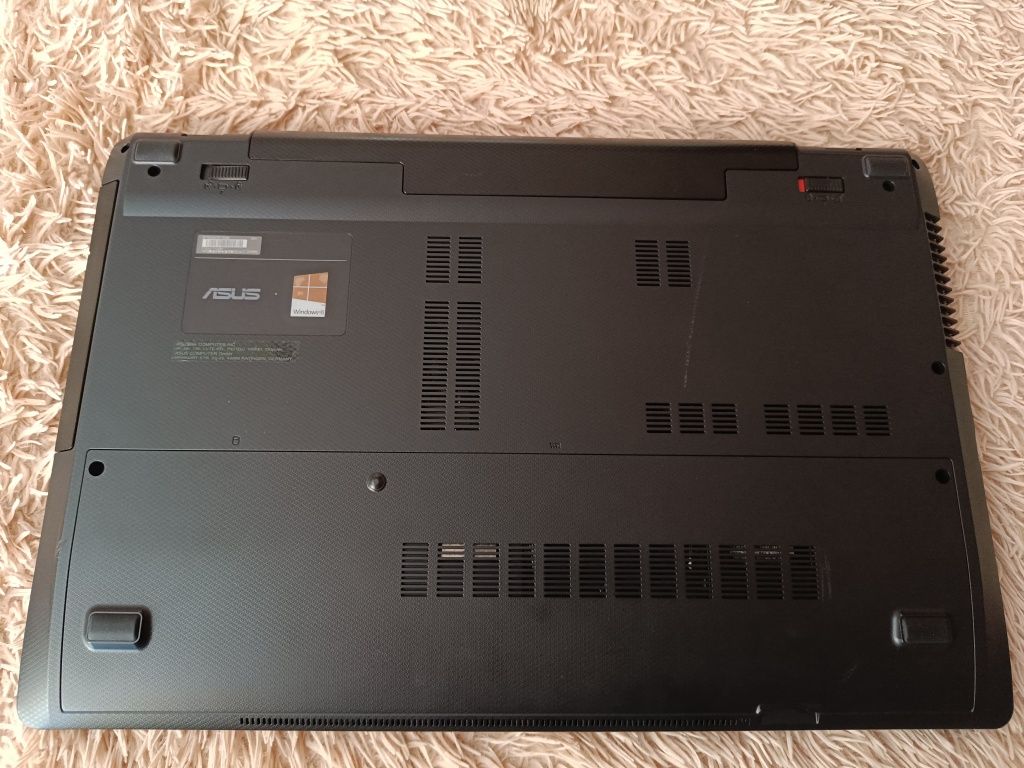 Игровой ноутбук Asus F75V