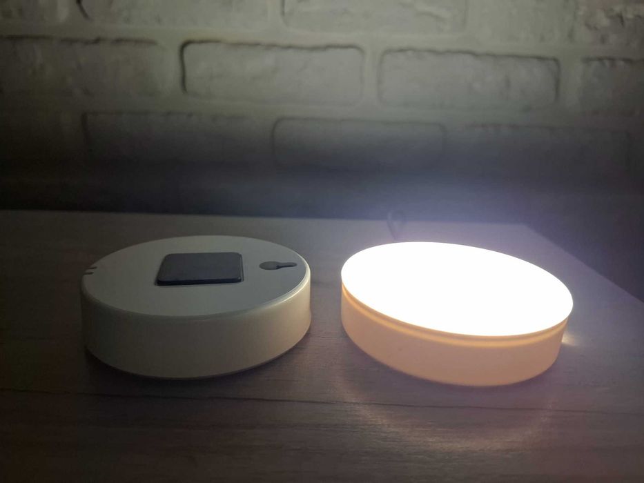 LED світильник із датчиком руху та аккумулятором