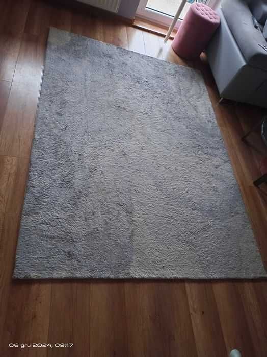 Dywan Visby 160x220 ciepły i miły Black Red White, porządne podbicie