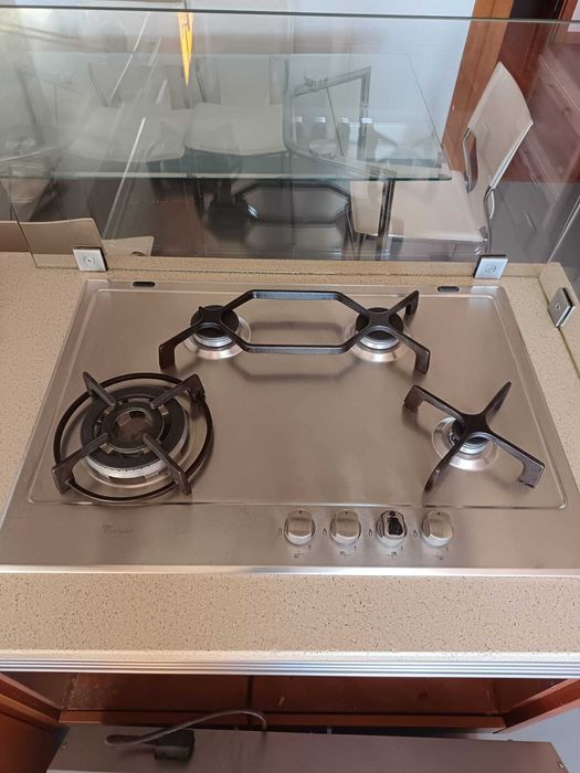 Fogão de Encastrar Whirlpool 4 Bocas – Funcional, com Marcas de Uso