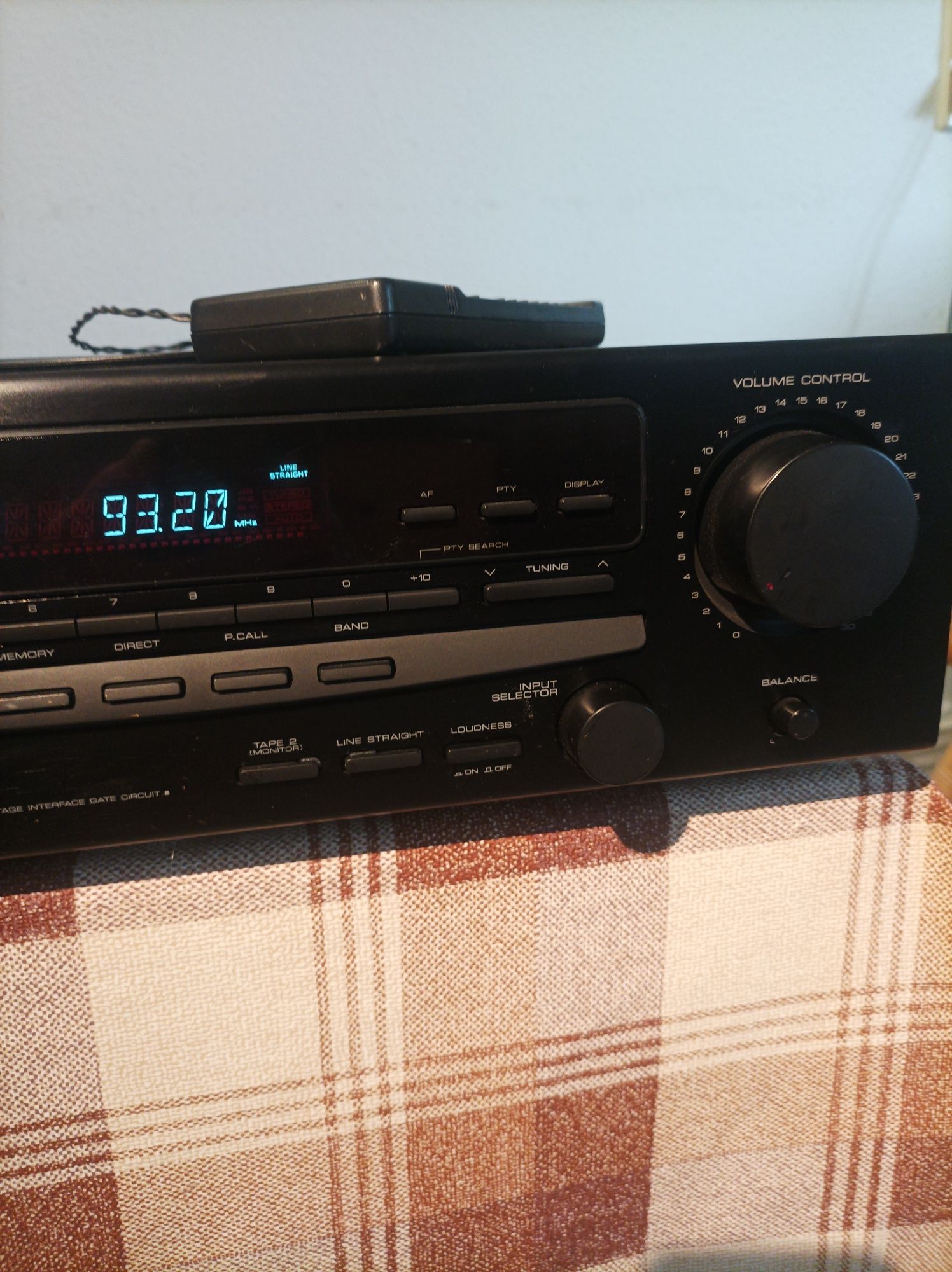 Kenwood KR-4050 amplituner
