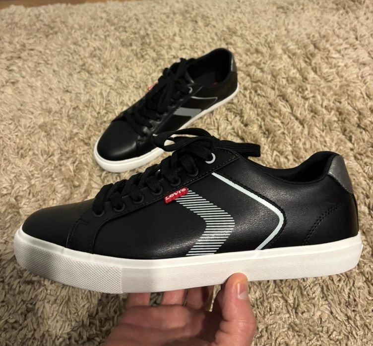 Кросівки кеди мокасини Levi's