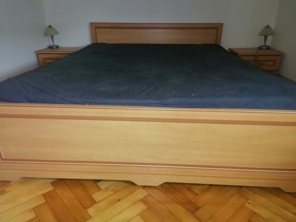 łóżko sypialniane szafki komoda