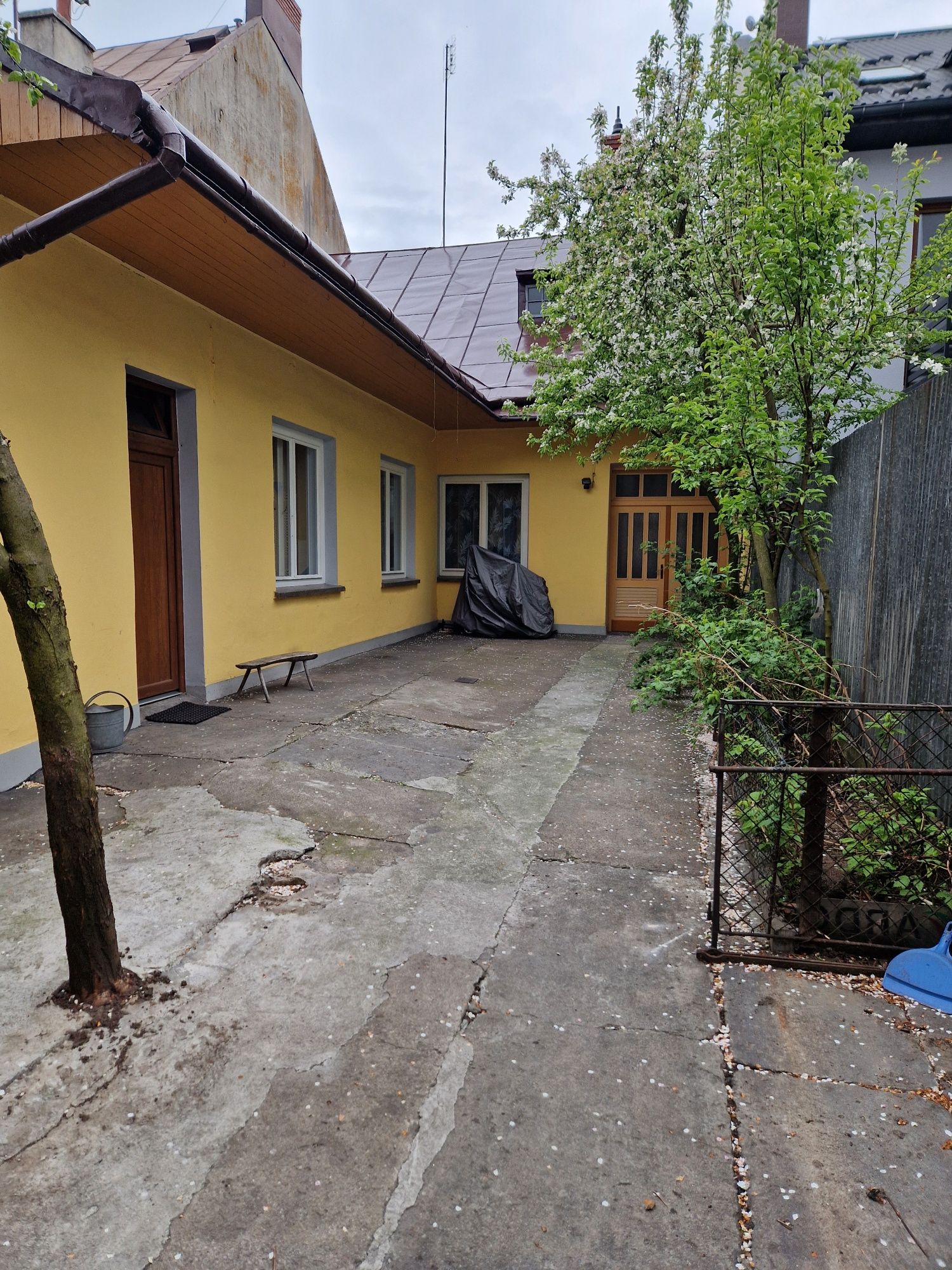 Mynajme mieszkanie w centrum Nowego Targu 100m2