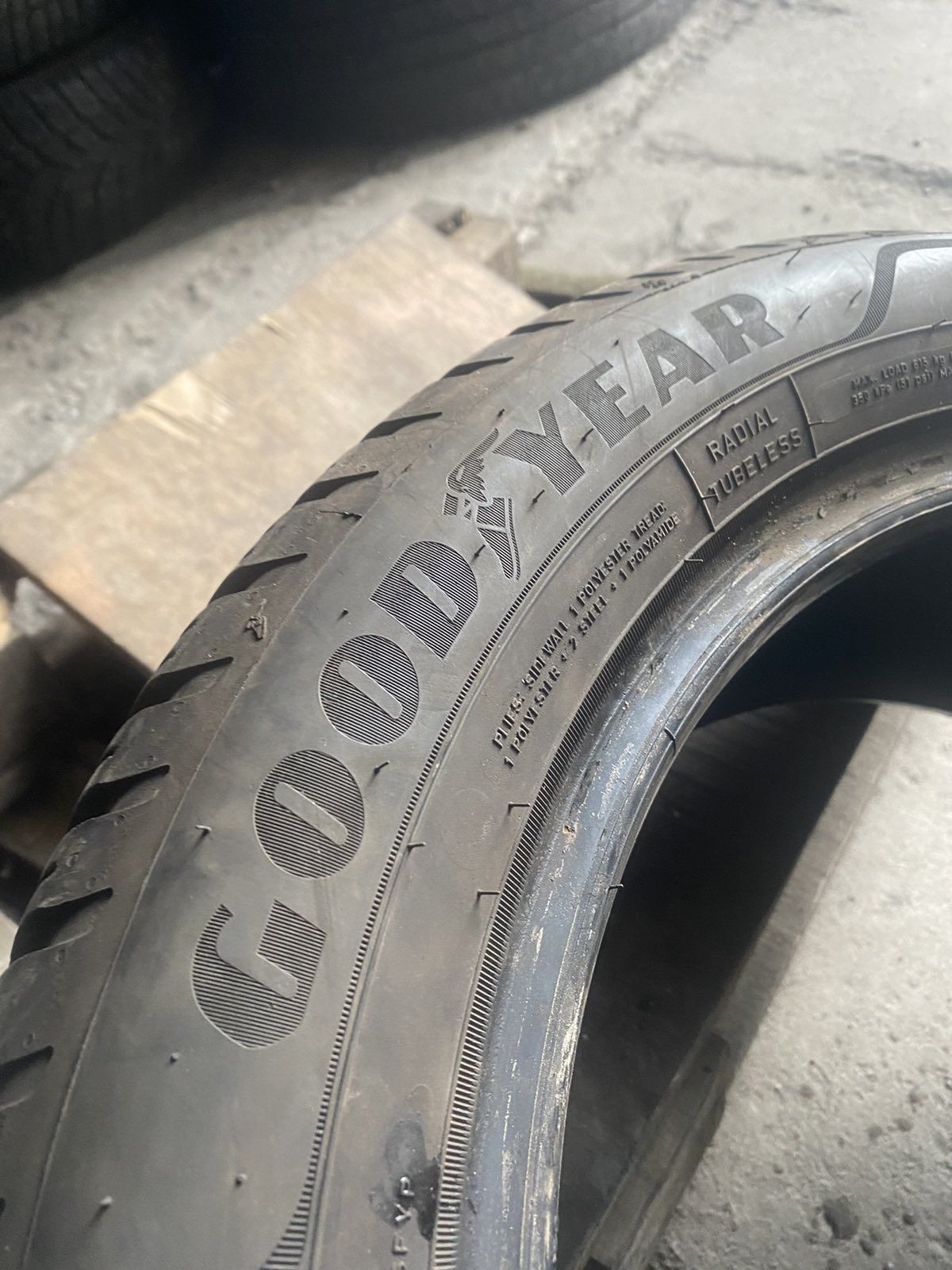 205.55.16 GoodYear 2шт БУ склад шины резина всесезон 55 R16 Шиномонтаж