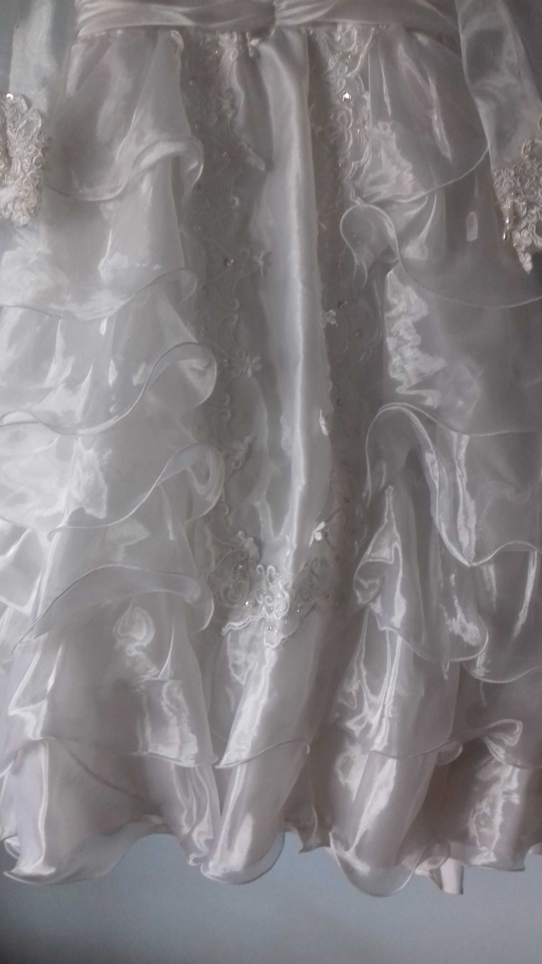 Sukienka komunijna zestaw falbanki tiul siateczka rozkloszowana bufki