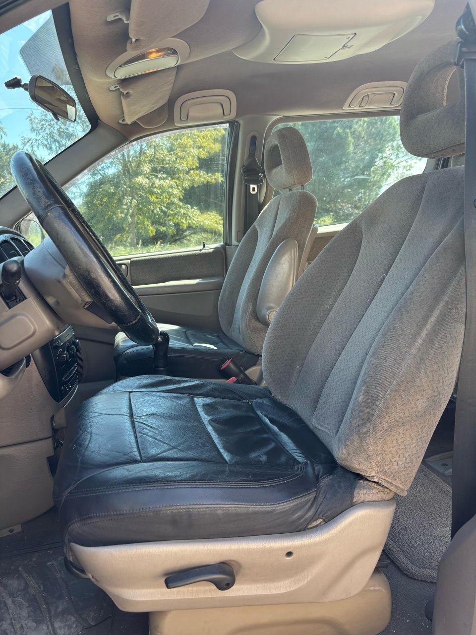 Voyager 2.5 crd 7 lugares, valor fixo