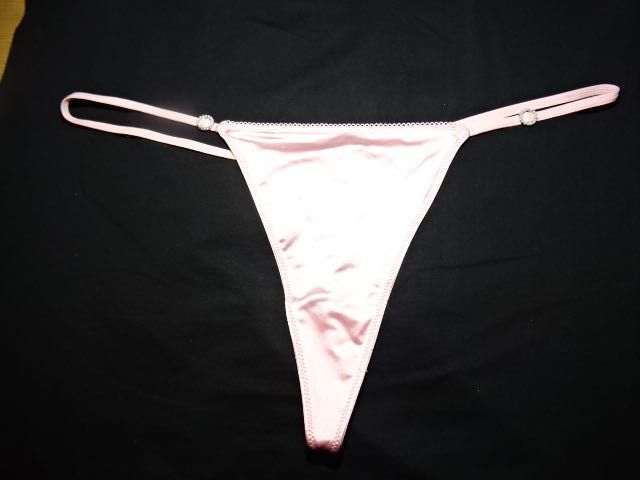 Primark jasno rozowe stringi XL