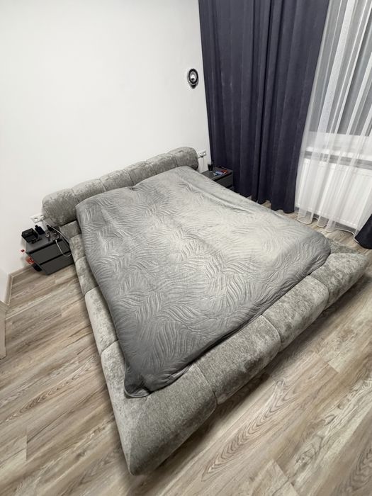 Продам ліжко з матрасом (нове) 160*200