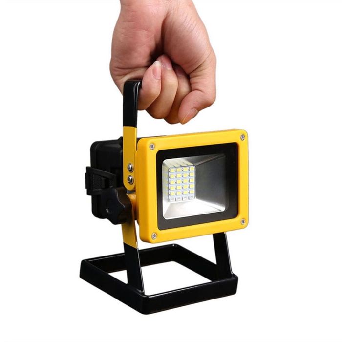 Прожектор переносний на акумуляторі D15 / Кемпінгова лампа з ручкою