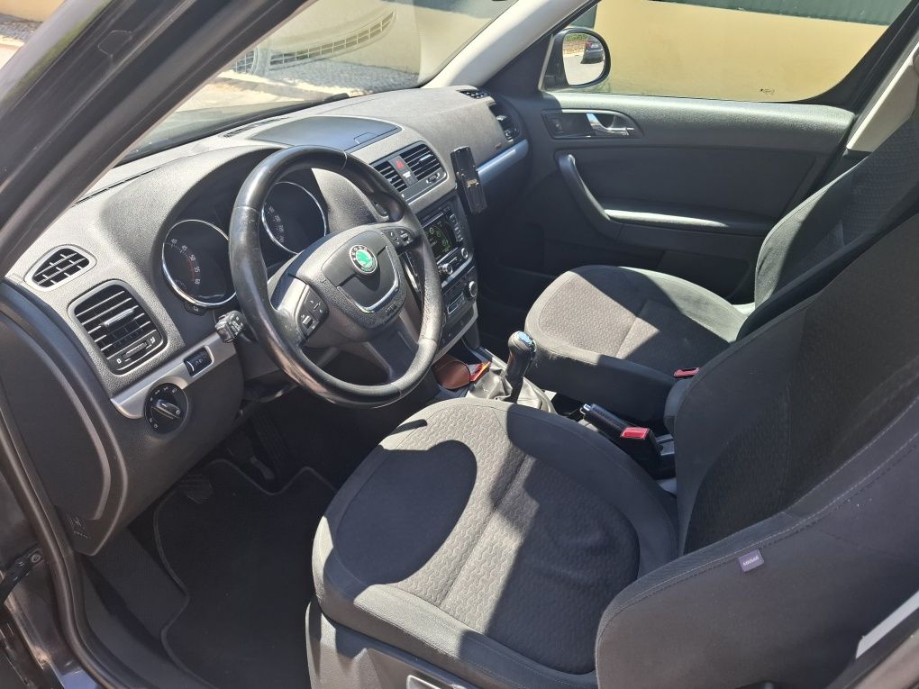 Skoda yeti 2.0 Tdi ( 110 cv)