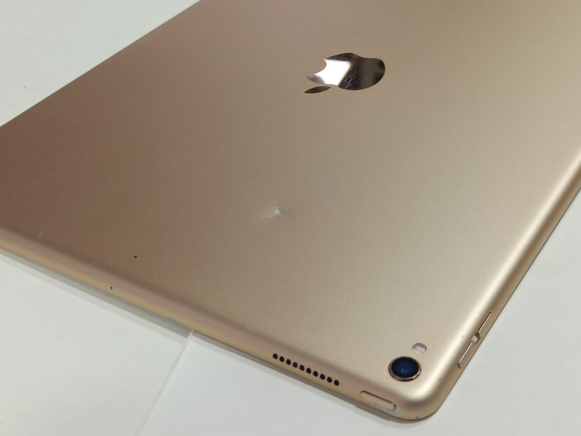 Планшет Apple iPad Pro A1670 12.9 Wi-Fi 256Gb
