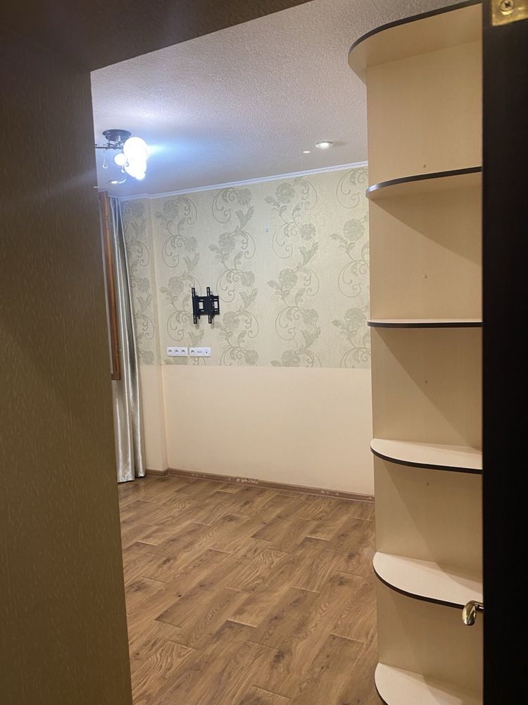 ‼️ Продам 1к 35м2 метро Защитников Украины, есть видео‼️