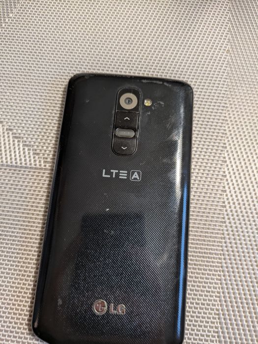 Smartfon LG LTE-A uszkodzony