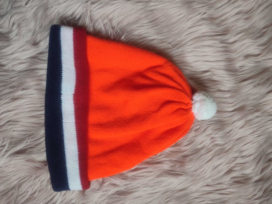 Czapka pomarańczowa