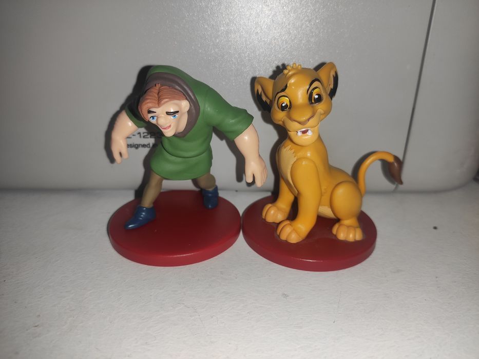 Audiobajki dzwonnik z Notre-Dame oraz król lew, figurka + książka