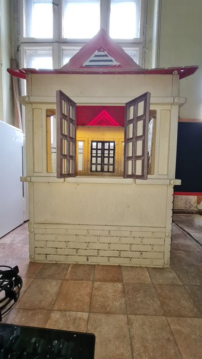 Domek ogrodowy dla dzieci Little Tikes platkikowy, wym. 124×102×82 cm.