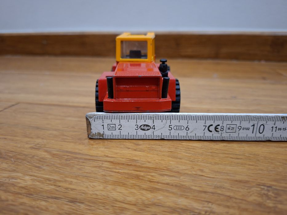 Model Siku 2366 Zettelmeyer ZL4002 ładowarka