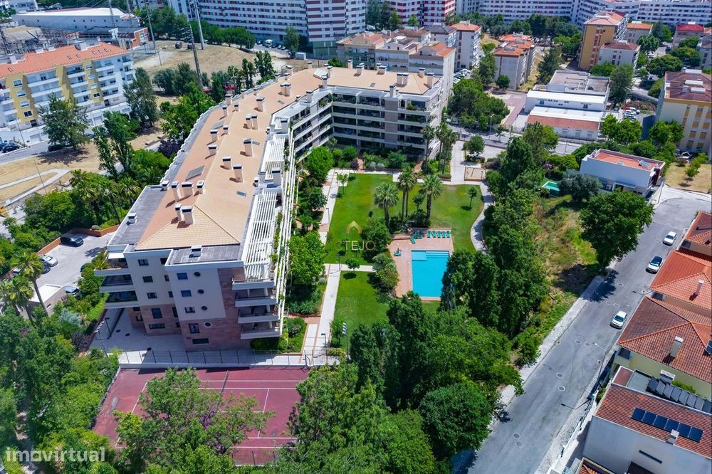 Apartamento T3 no Prestigiado Condomínio Solar do Morgado, Póvoa de Sa