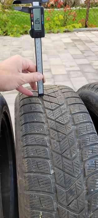 Opony zimowe Pirelli scorpion 215.60.17