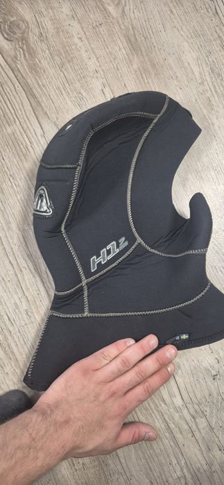 Sprzęt nurkowy - pianki, kaptury, rękawice, buty, płetwy