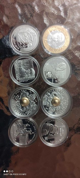 Zestaw 8 srebrnych monet 10 zł.