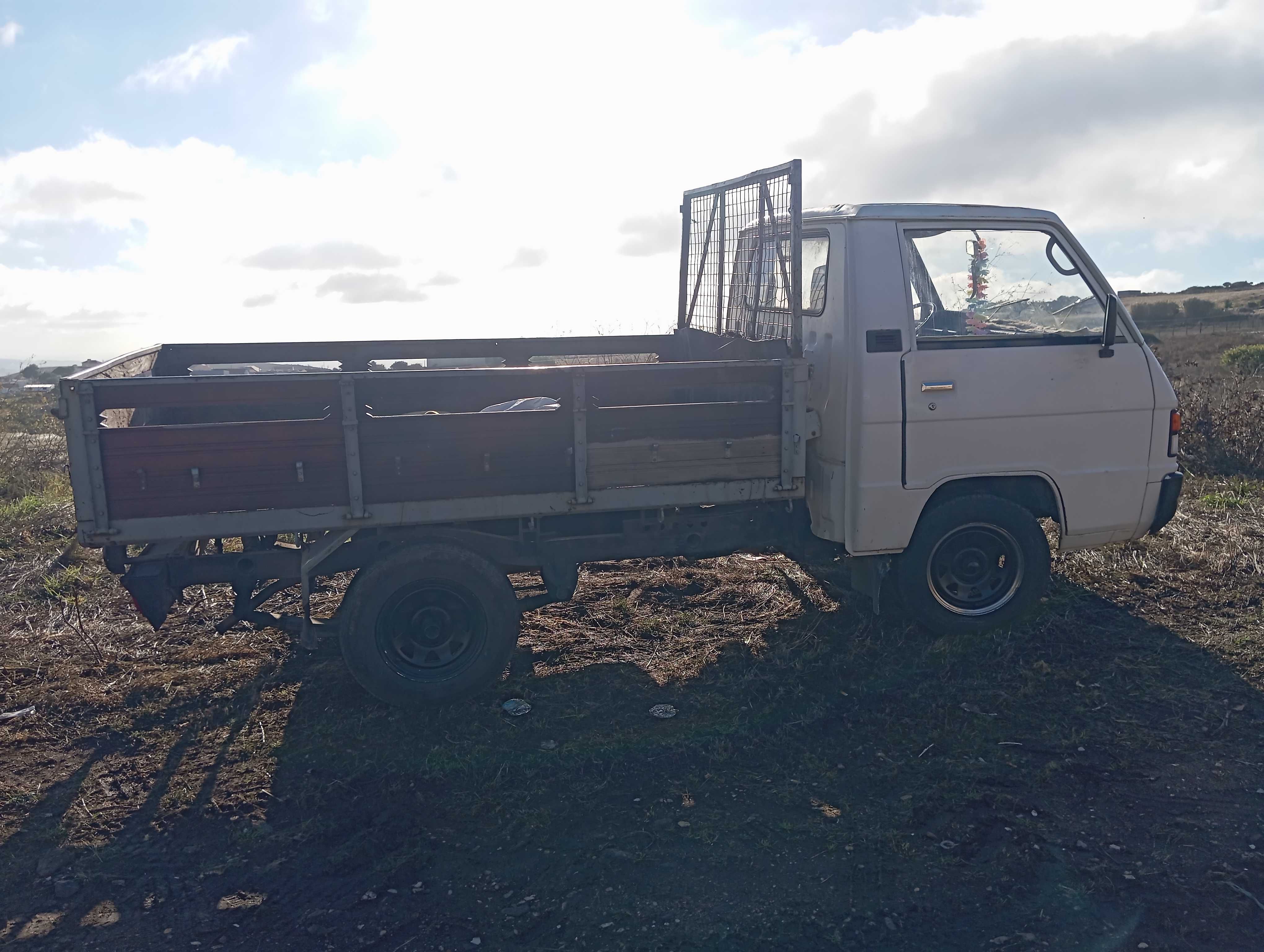 Mitsubishi L300 caixa aberta