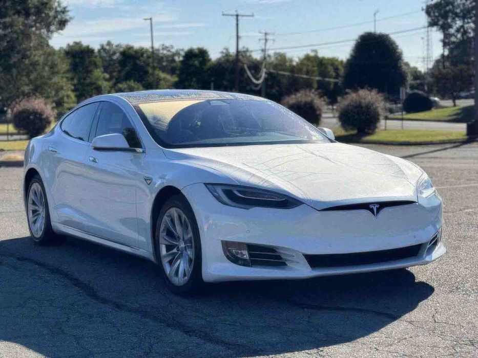 Tesla Model S 100D      2017