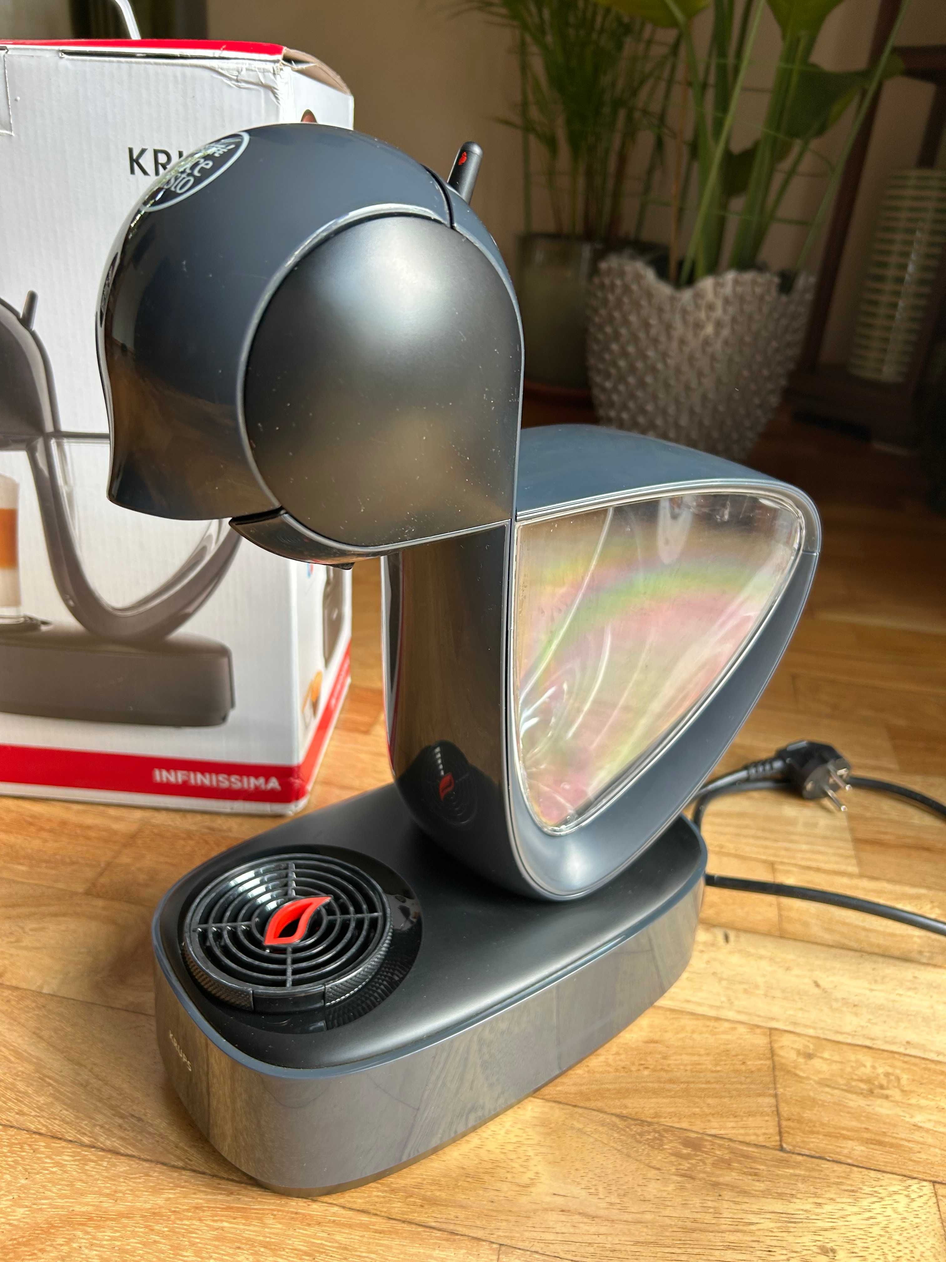 INFINISSIMA Ekspres na kapsułki Dolce Gusto czarny, stan bdb