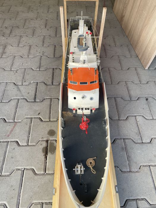 Rc Statek Robbe FL-8