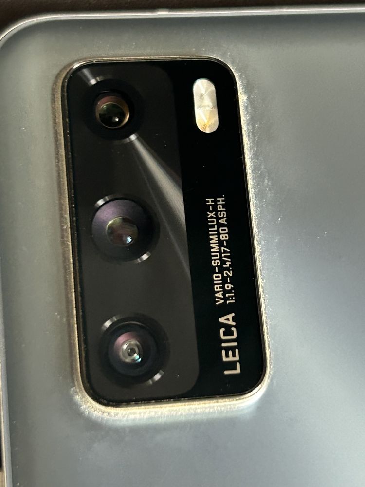 Używany Huawei P40 bez haseł